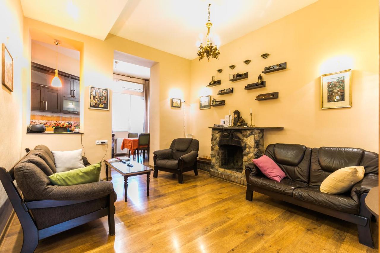 Apartment At 12 Baratashvili Street Tbilisi Eksteriør bilde