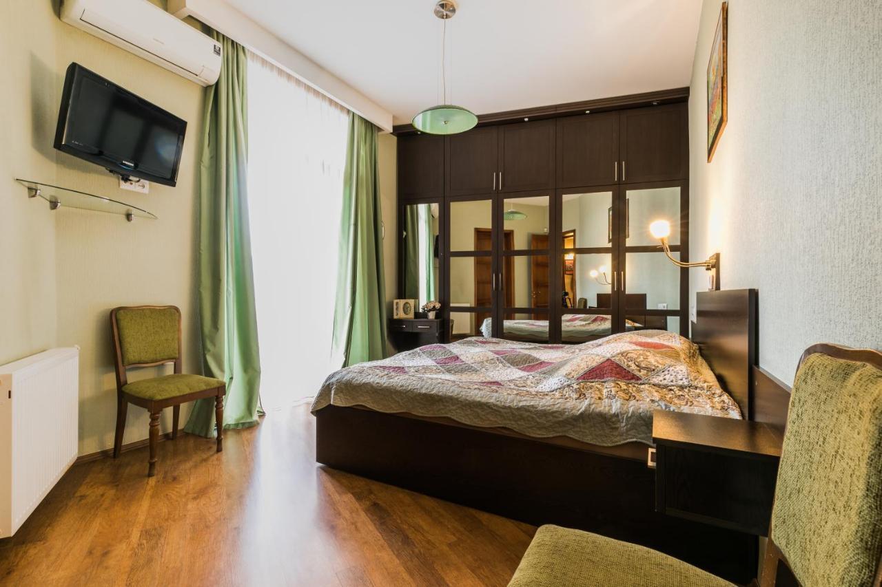 Apartment At 12 Baratashvili Street Tbilisi Eksteriør bilde